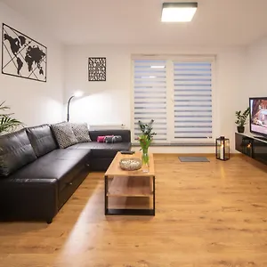 Maya's Flats & 49 - Spacious 3 In Szafarnia Gdańsk